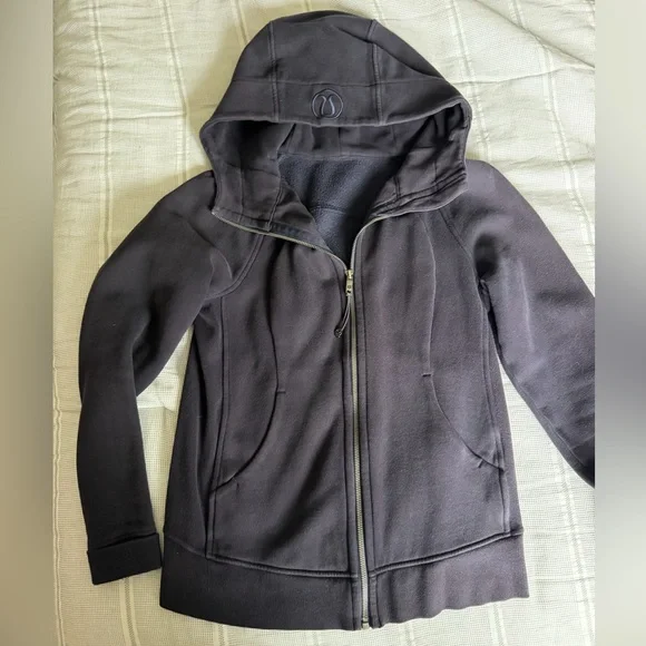 Lululemon Scuba Hoodie - Picture 3 of 8